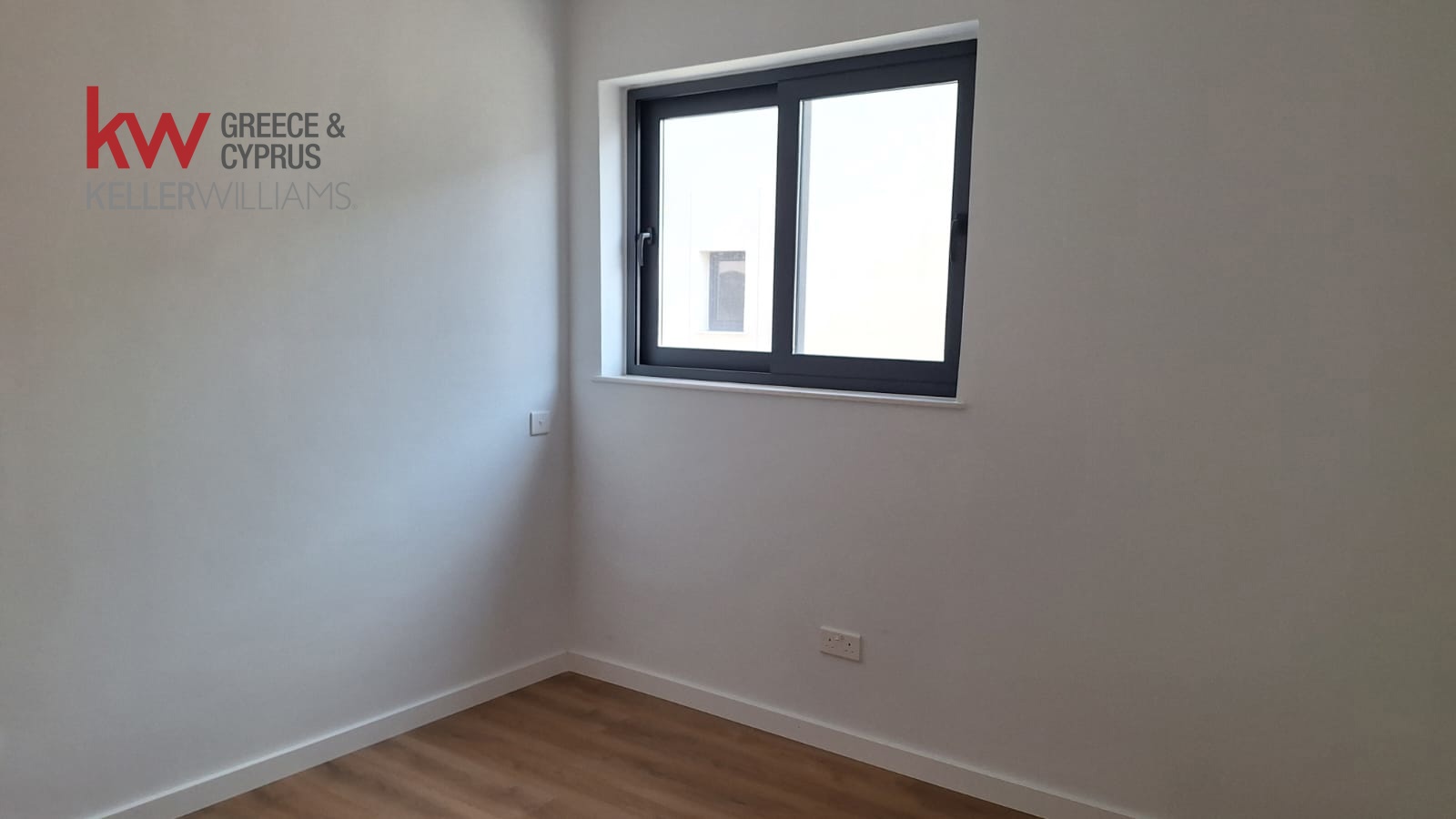 Квартира с 2 спальнями в Ларнака, Кипр № 40393