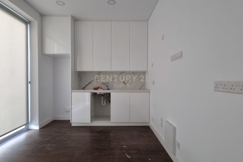 Офис 180м2 в Лимассол, Лимасол,  № 53490 6