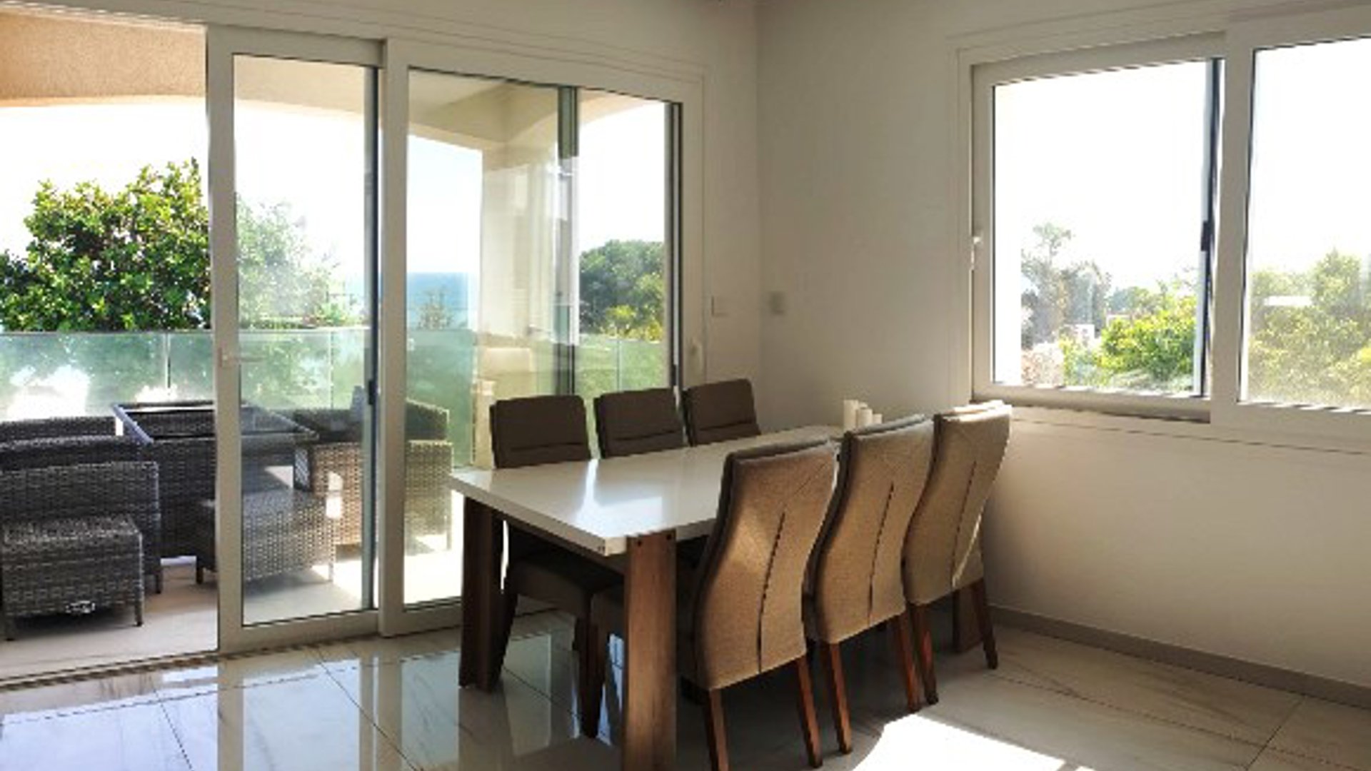 3 bedrooms Apartment in Agios Tychonas, Limassol, Cyprus No. 26114