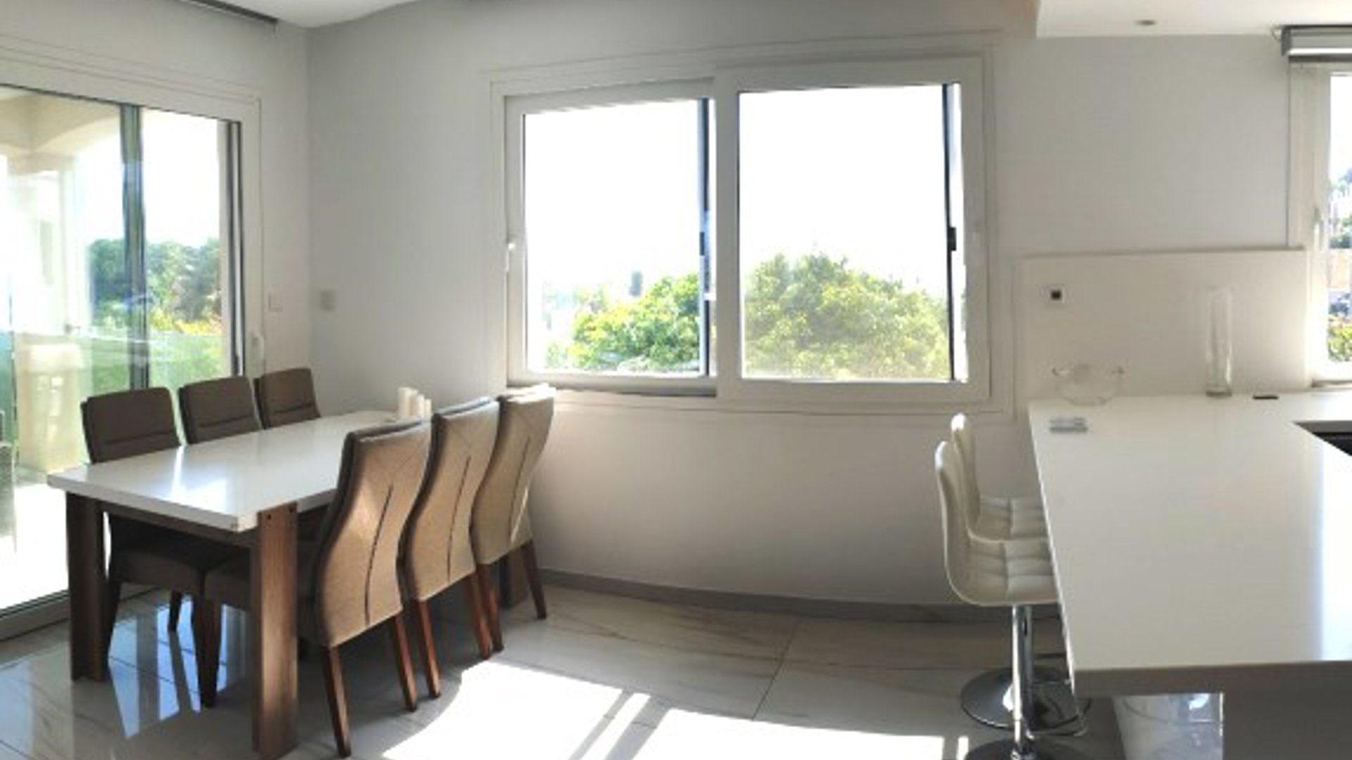 3 bedrooms Apartment in Agios Tychonas, Limassol, Cyprus No. 26114