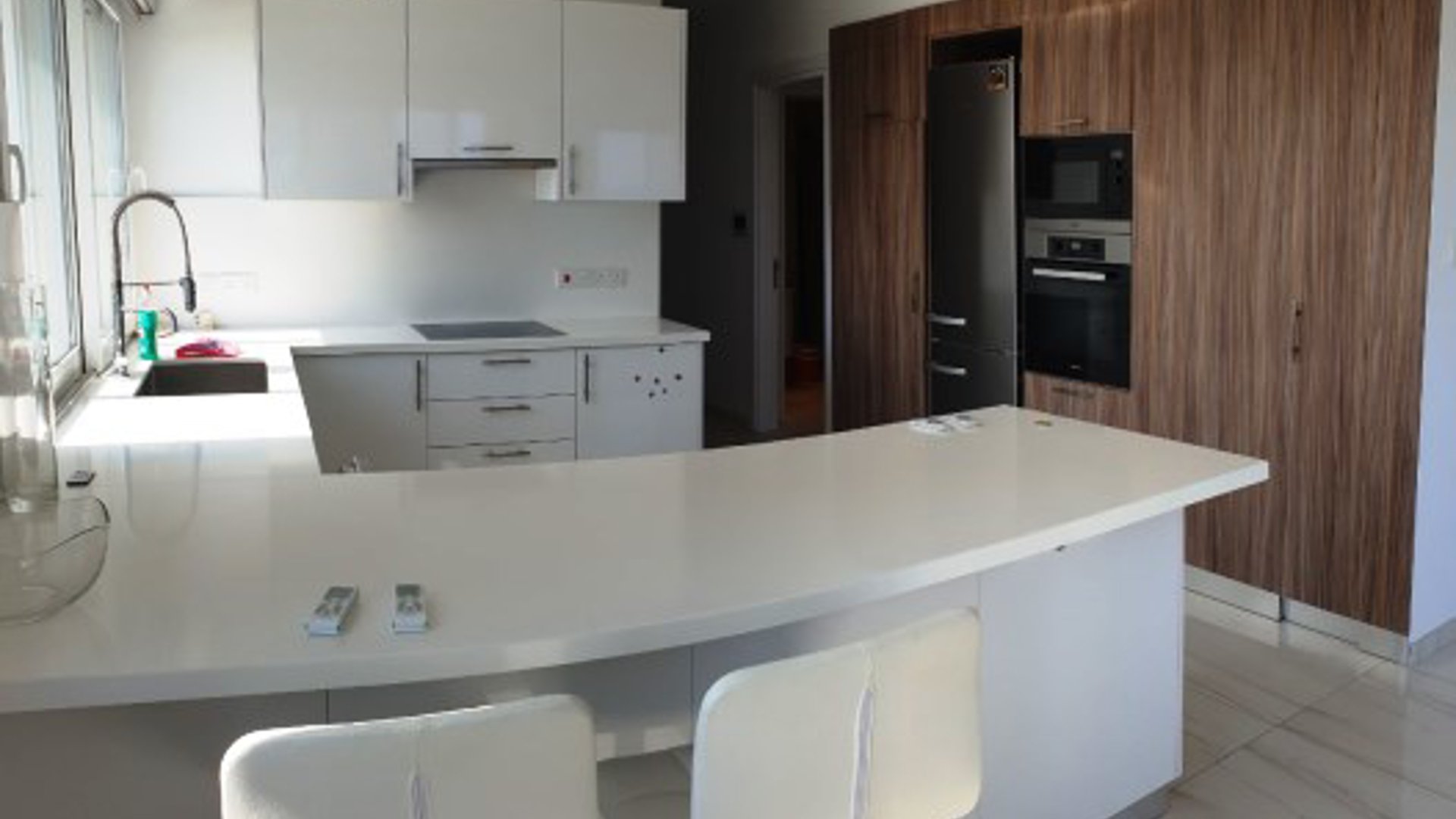 3 bedrooms Apartment in Agios Tychonas, Limassol, Cyprus No. 26114