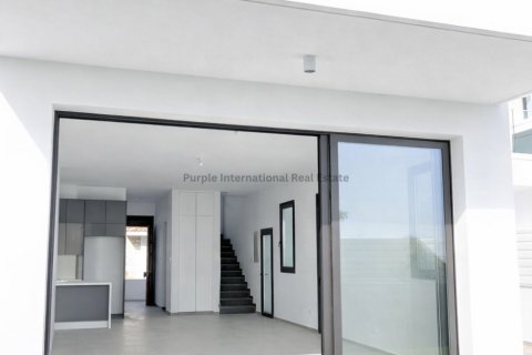 Вилла с 4 спальнями в Дромолаксия, Ларнака,  № 50910 6