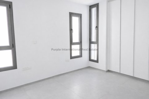 Вилла с 4 спальнями в Дромолаксия, Ларнака,  № 50910 10