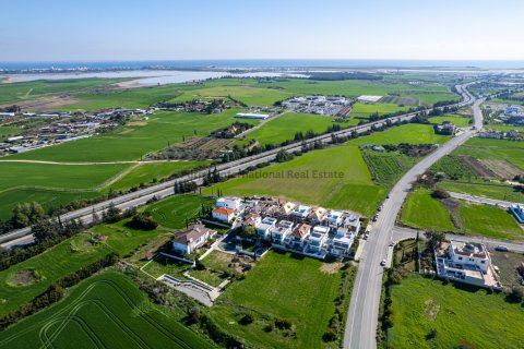 Вилла с 4 спальнями в Дромолаксия, Ларнака,  № 50910 2