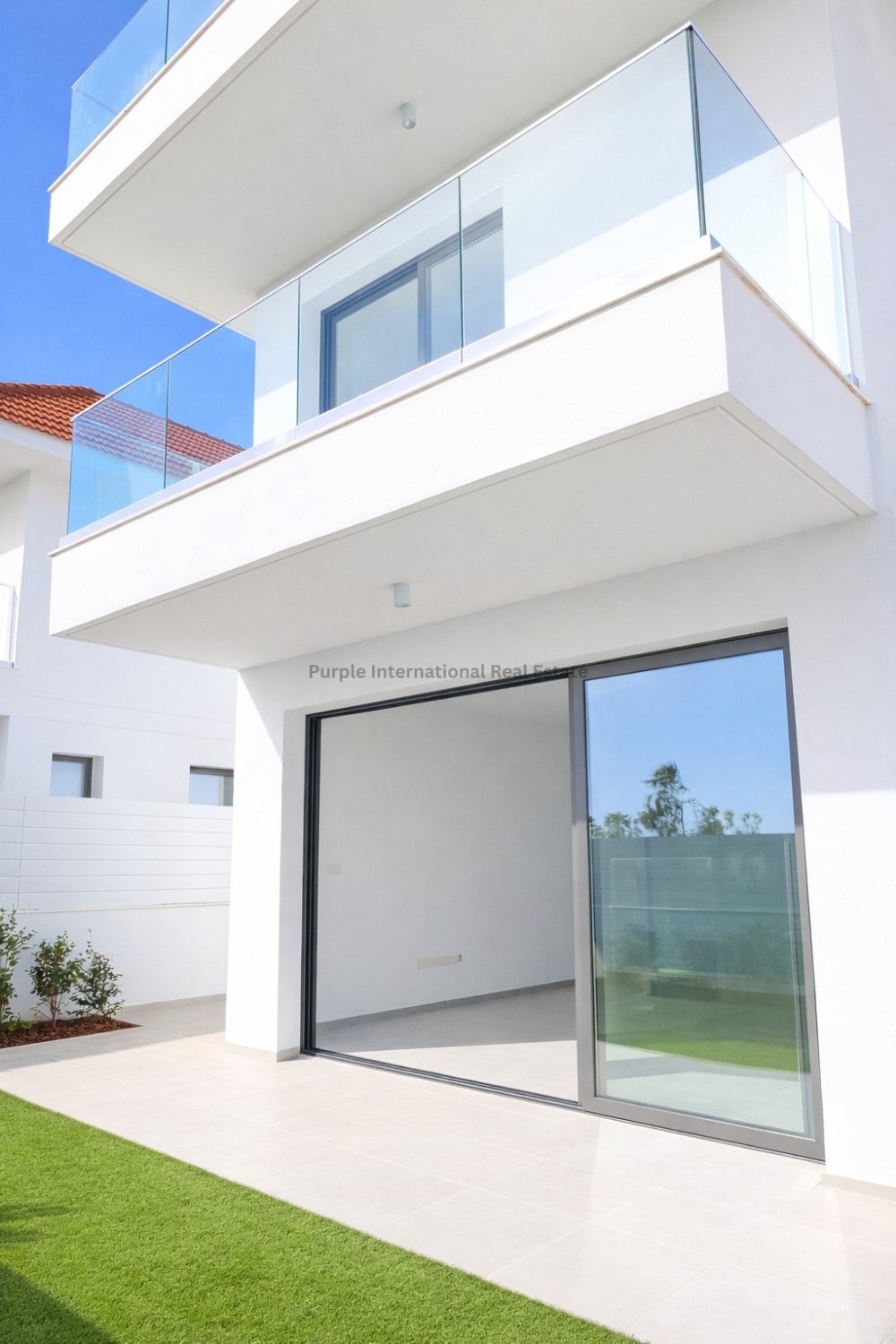 4 chambres Villa à Dromolaxia, Larnaka, Chypre No. 50910