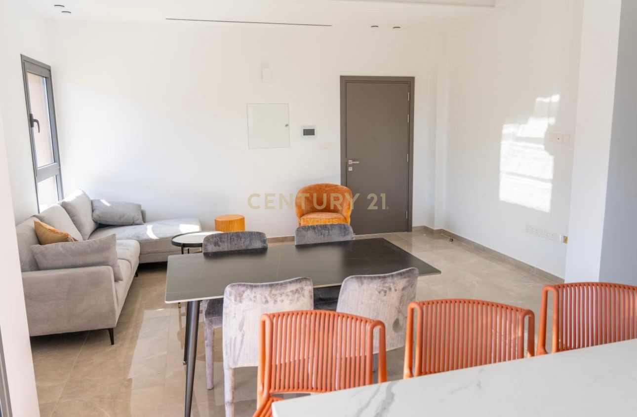 3 bedrooms Penthouse in Germasogeia, Limassol, Cyprus No. 55487