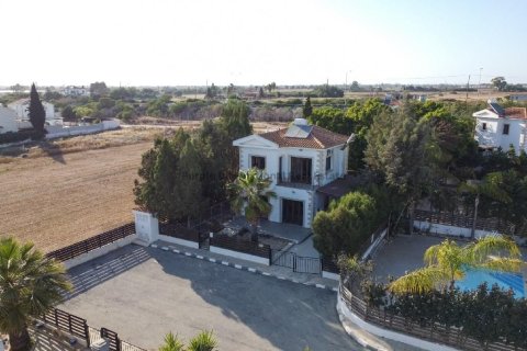 3 bedrooms Villa in Ayia Napa, Ammochostos,  No. 39346 3