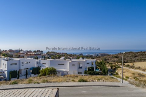 5 bedrooms Villa in Agios Tychonas, Limassol,  No. 37784 8