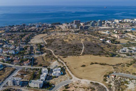 5 bedrooms Villa in Agios Tychonas, Limassol,  No. 37784 16