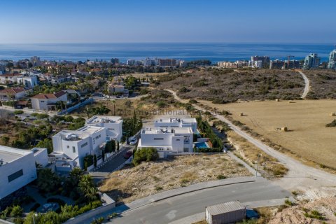 5 bedrooms Villa in Agios Tychonas, Limassol,  No. 37784 10