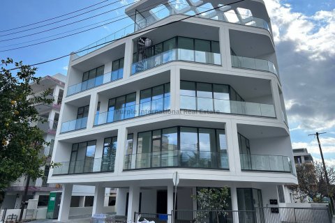 3 bedrooms Apartment in Neapolis, Limassol, No. 37785