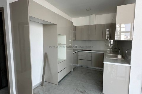 3 bedrooms Apartment in Neapolis, Limassol,  No. 37785 3