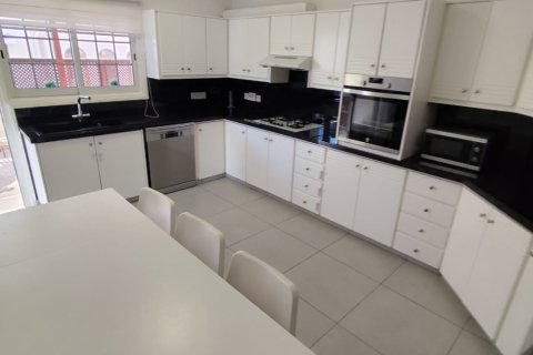 3 bedrooms Townhouse in Larnaca, Larnaka,  No. 39923 14