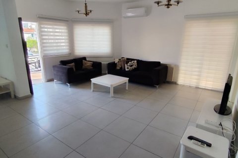 3 bedrooms Townhouse in Larnaca, Larnaka,  No. 39923 7