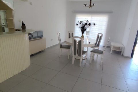 3 bedrooms Townhouse in Larnaca, Larnaka,  No. 39923 8
