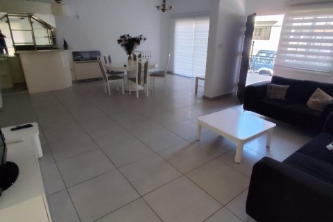 3 bedrooms Townhouse in Larnaca, Larnaka,  No. 39923 9