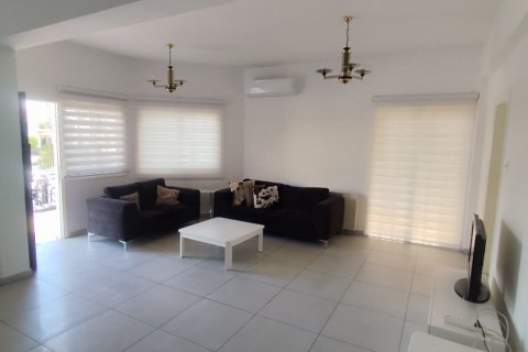 3 bedrooms Townhouse in Larnaca, Larnaka,  No. 39923 10