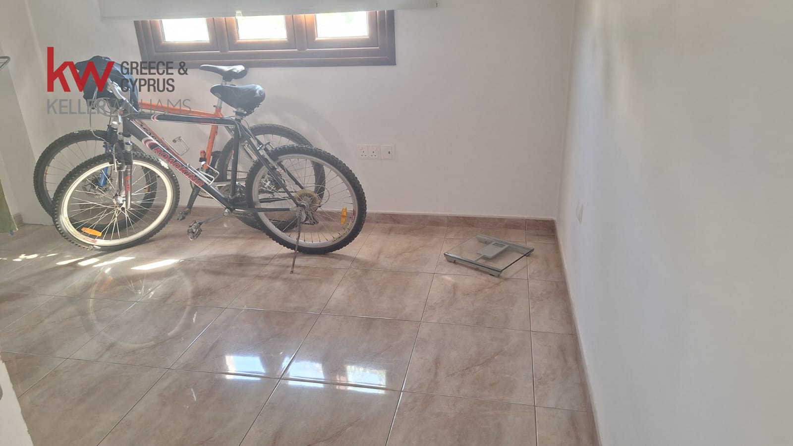 4 bedrooms Townhouse in Frenaros, Ammochostos, Cyprus No. 39926