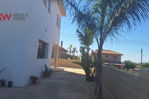 4 bedrooms Townhouse in Frenaros, Ammochostos,  No. 39926 3