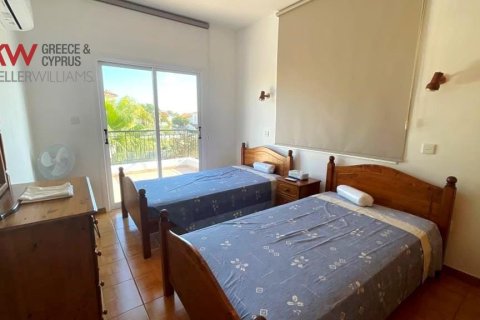 3 bedrooms Townhouse in Pervolia, Larnaka, No. 39924 8