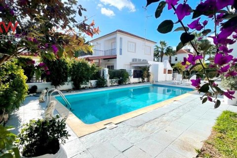 3 bedrooms Townhouse in Pervolia, Larnaka, No. 39924 13