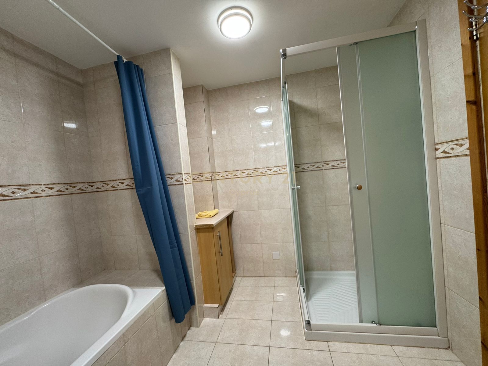 3 bedrooms Apartment in Germasogeia, Limassol, Cyprus No. 56182
