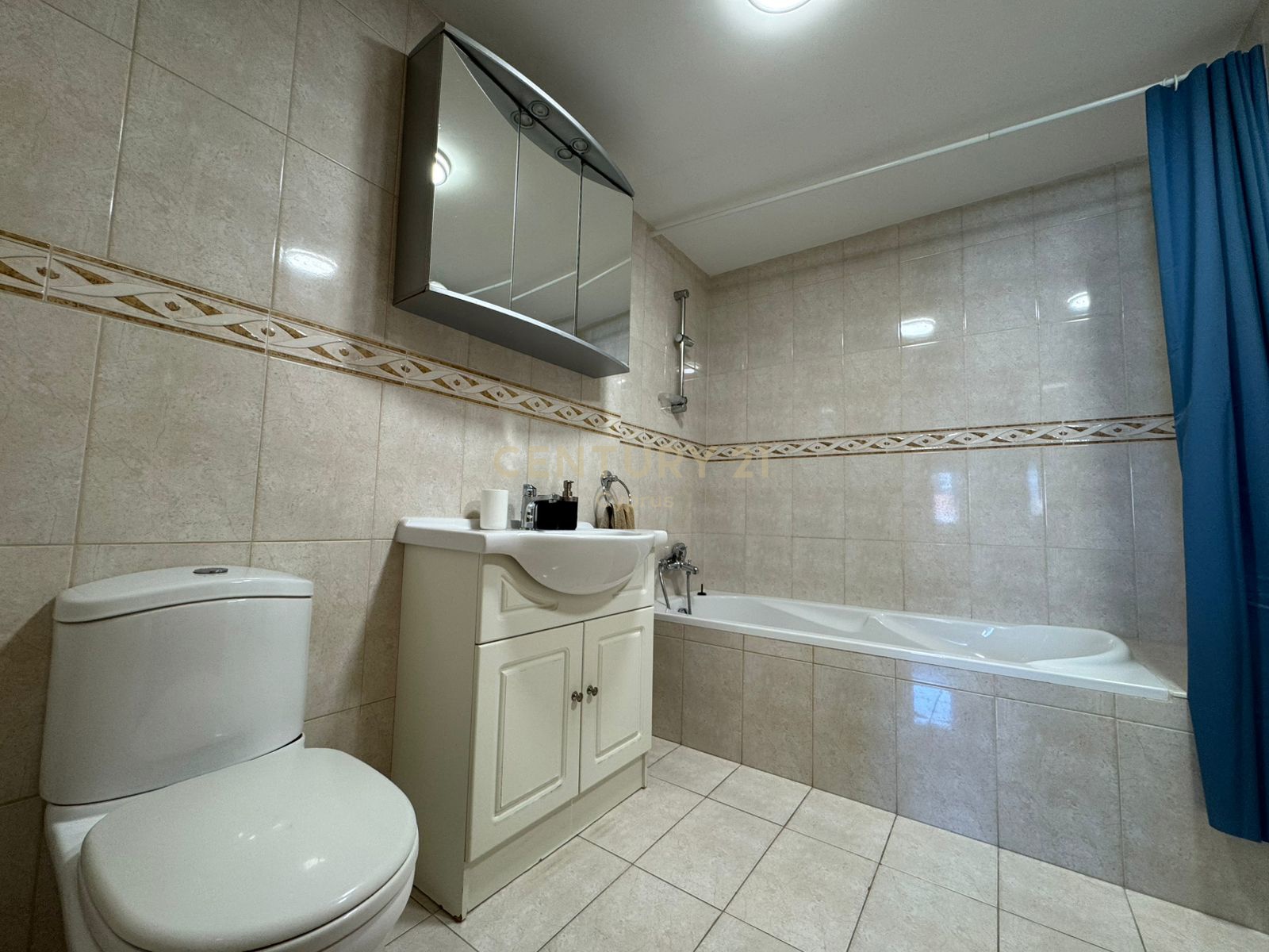 3 bedrooms Apartment in Germasogeia, Limassol, Cyprus No. 56182