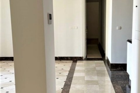 3 bedrooms Apartment in Limassol, No. 38150 13