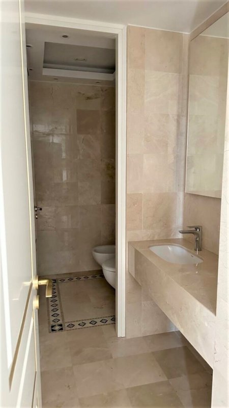 3 bedrooms Apartment in Limassol, Cyprus No. 38150