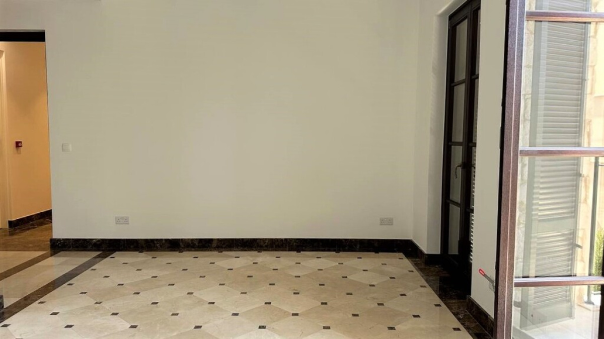 3 bedrooms Apartment in Limassol, Cyprus No. 38150