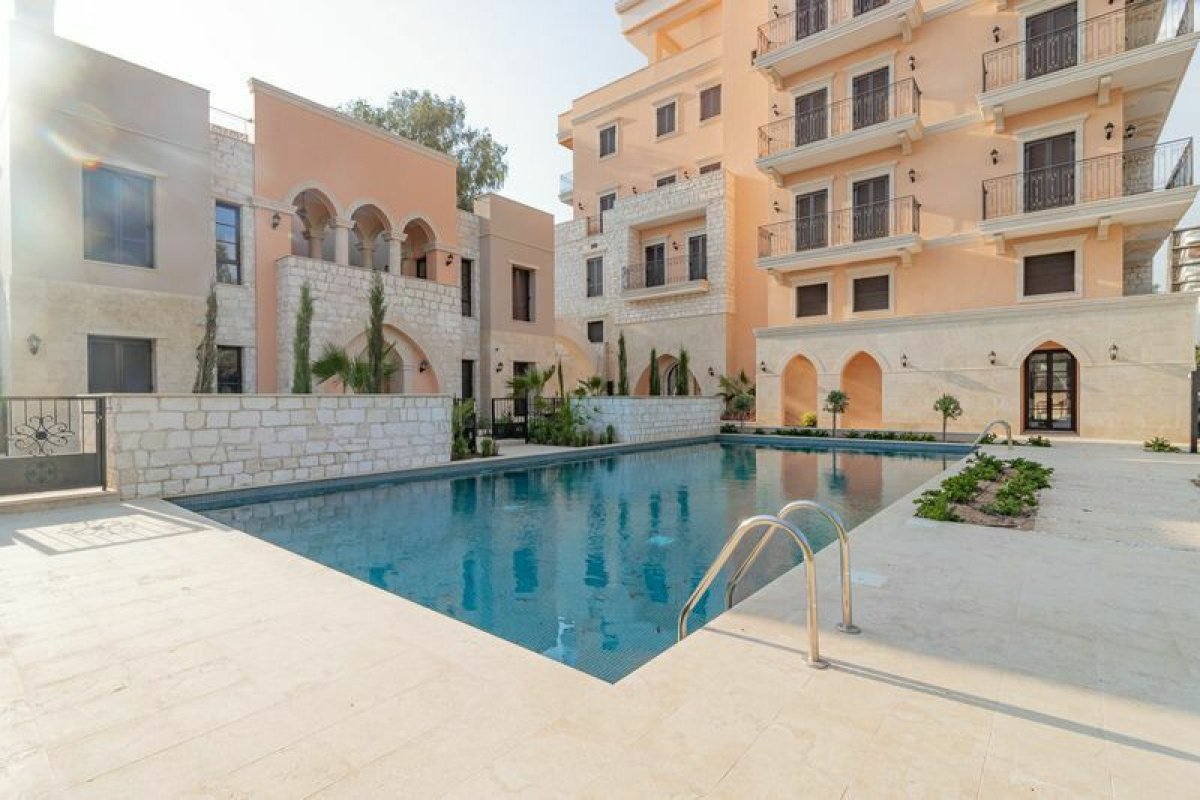 3 bedrooms Apartment in Limassol, Cyprus No. 38150