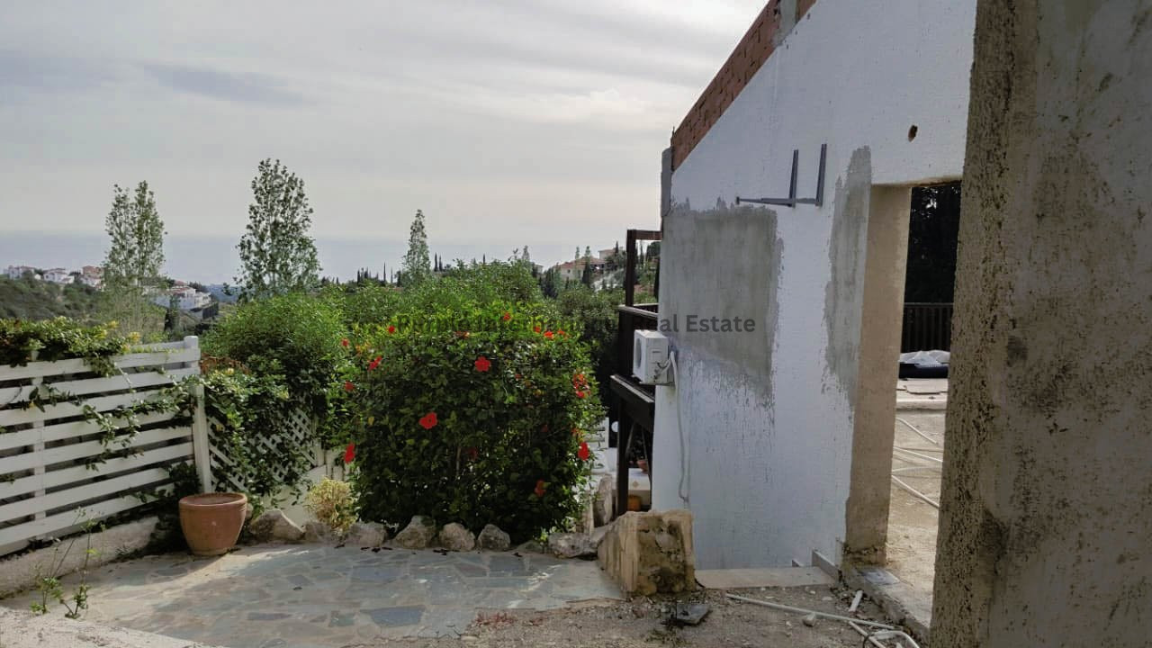 3 bedrooms Villa in Tala, Paphos, Cyprus No. 27470