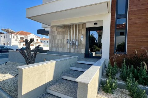 2 bedrooms Apartment in Larnaka,  No. 50532 2