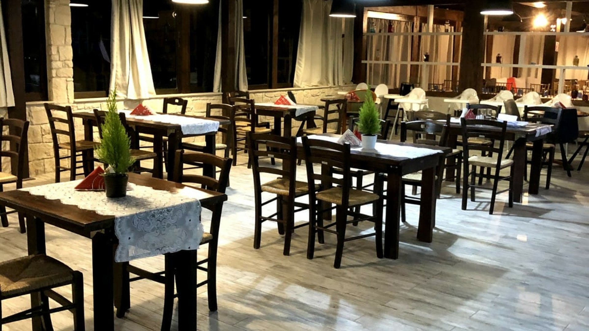 550m2 Cafe / restaurant in Episkopi, Limassol, Cyprus No. 28237