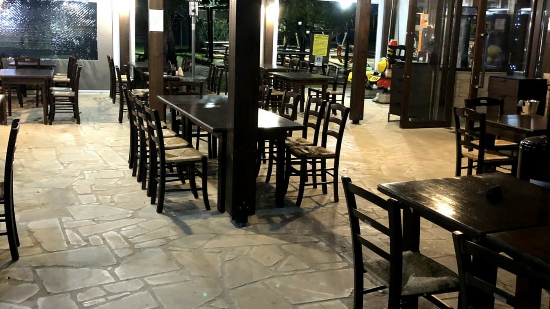 550m2 Cafe / restaurant in Episkopi, Limassol, Cyprus No. 28237