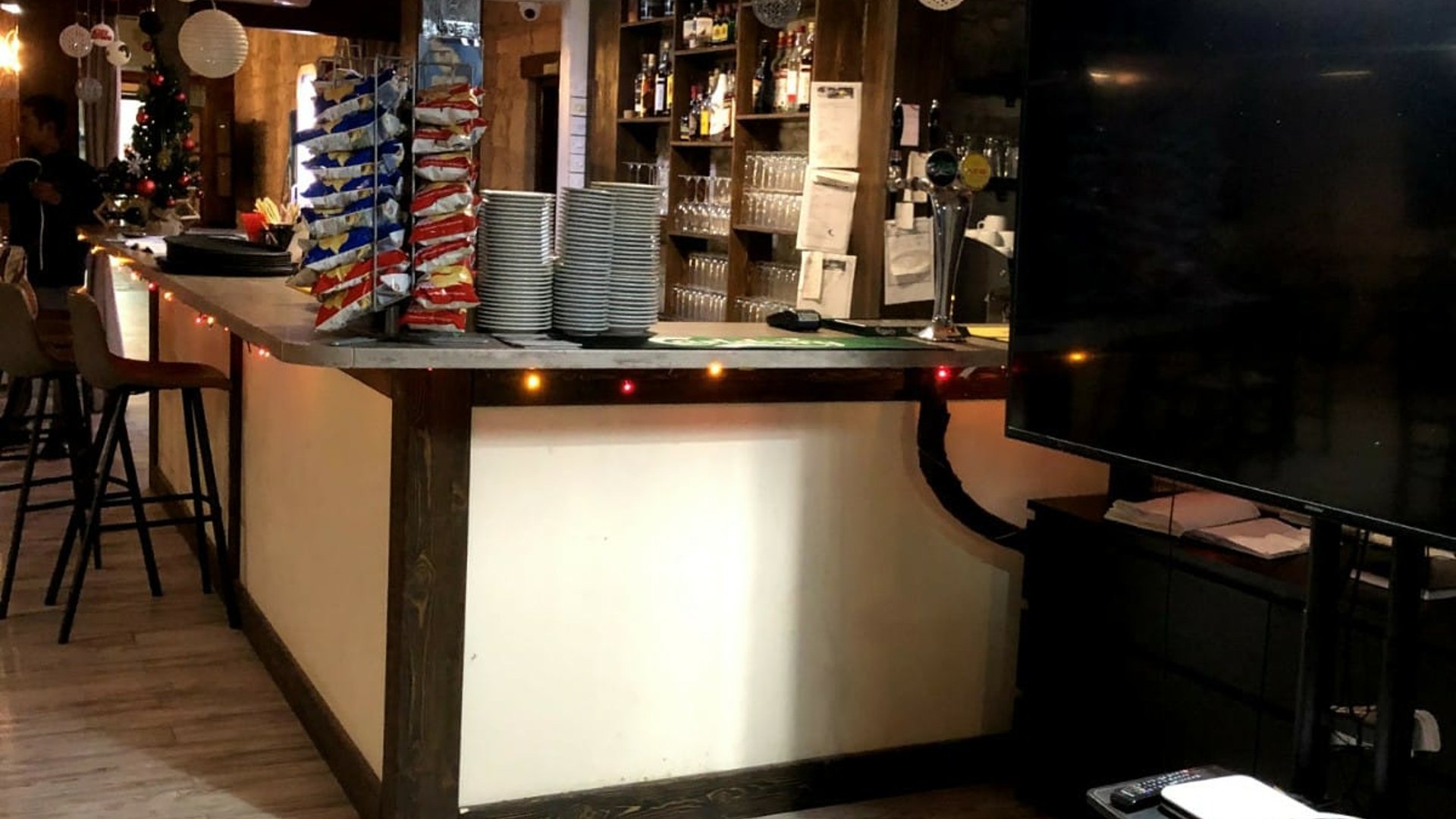 550m2 Cafe / restaurant in Episkopi, Limassol, Cyprus No. 28237
