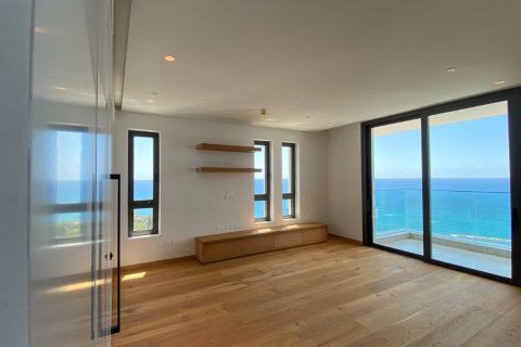 3 bedrooms Apartment in Agios Tychonas, Limassol, Cyprus No. 28236