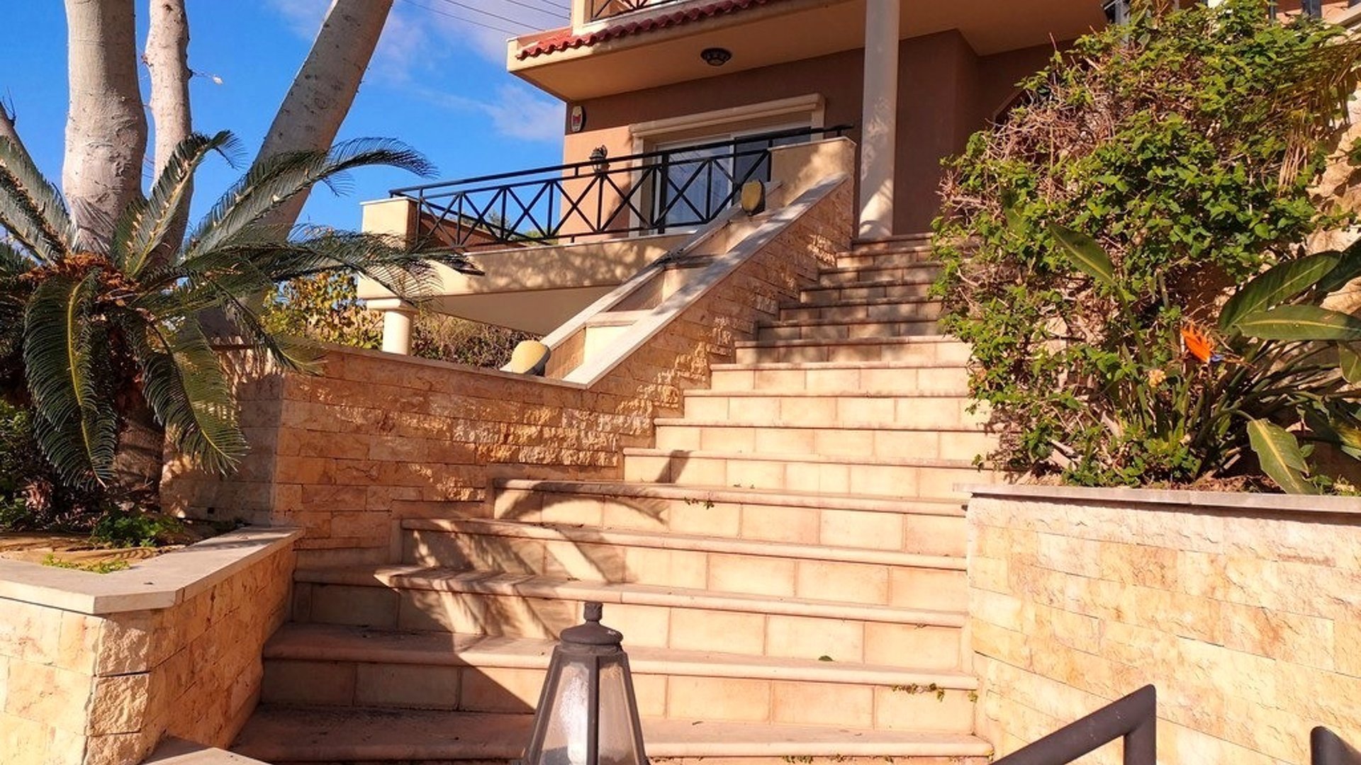 5 bedrooms Villa in Limassol, Cyprus No. 28235