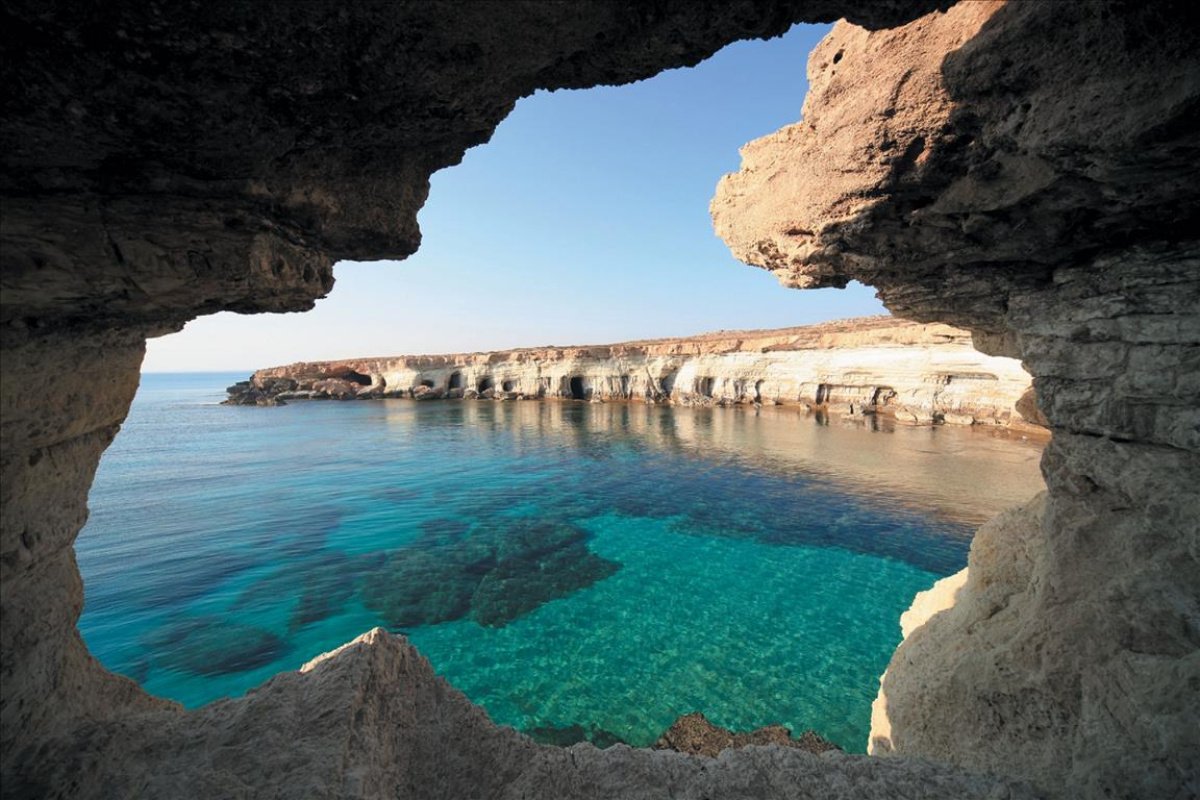 7 rooms Villa in Paphos, Cyprus No. 38179