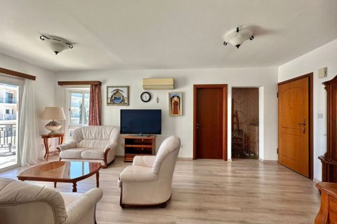 4 bedrooms Apartment in Limassol,  No. 38177 2