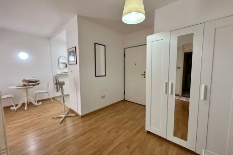 4 bedrooms Apartment in Limassol,  No. 38177 12