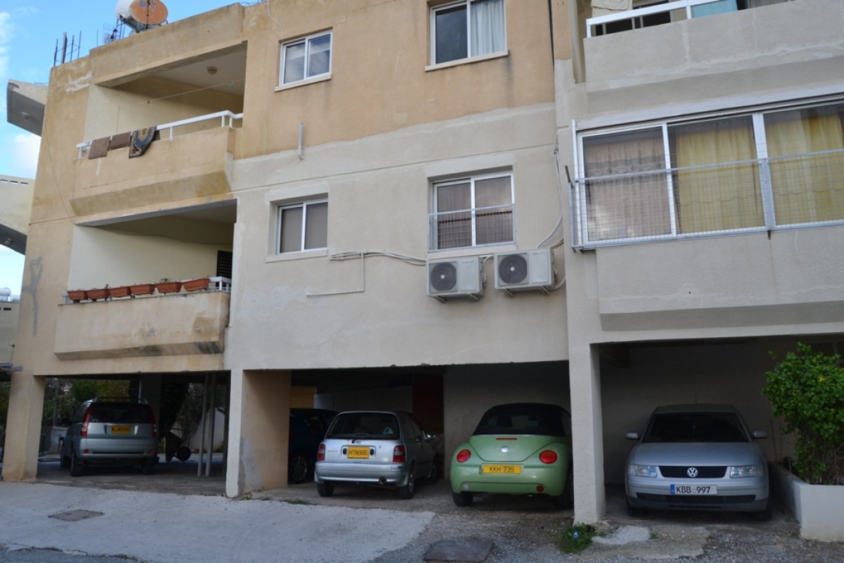490m2 Commercial property in Paphos, Cyprus No. 38178