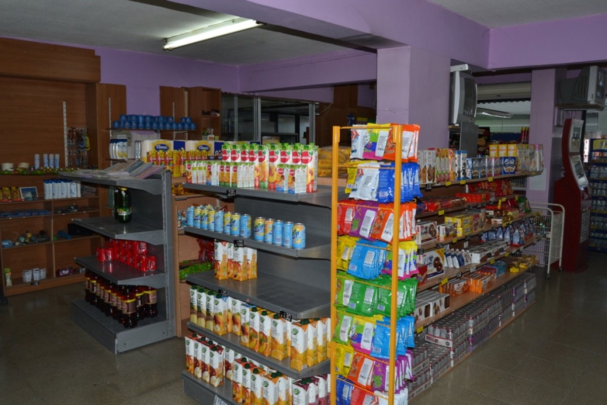 490m2 Commercial property in Paphos, Cyprus No. 38178