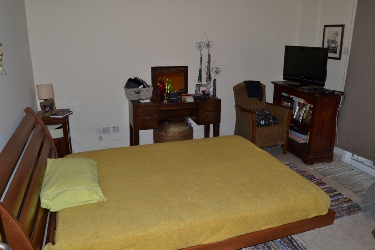490m2 Commercial property in Paphos, Cyprus No. 38178