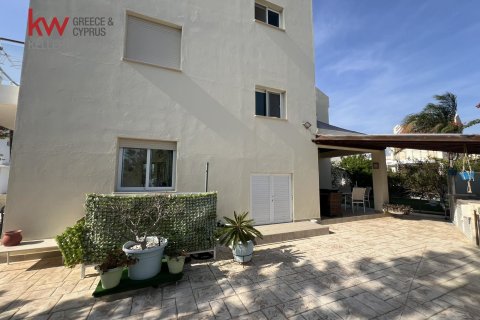 3 bedrooms Townhouse in Pervolia, Larnaka,  No. 39945 16