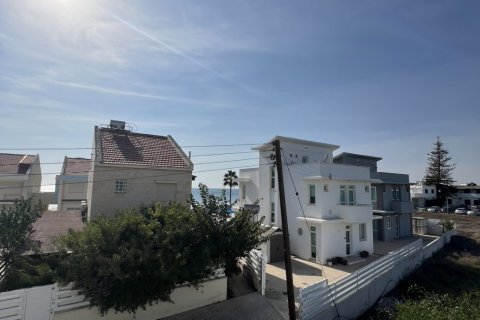 3 bedrooms Townhouse in Pervolia, Larnaka,  No. 39945 4