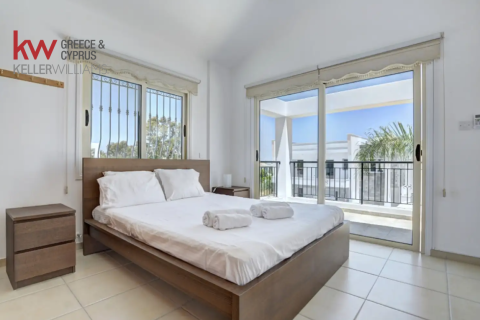 4 bedrooms Villa in Protaras, Ammochostos,  No. 39944 4