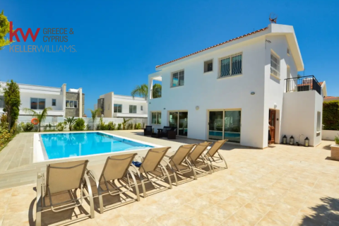 4 bedrooms Villa in Protaras, Ammochostos,  No. 39944 12