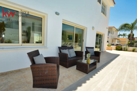 4 bedrooms Villa in Protaras, Ammochostos,  No. 39944 10