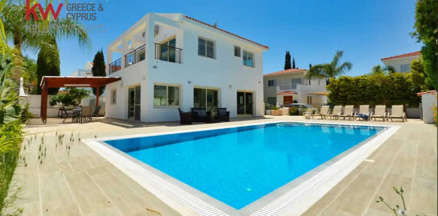 4 bedrooms Villa in Protaras, Ammochostos,  No. 39944